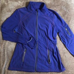 Kirkland full zip active top XL